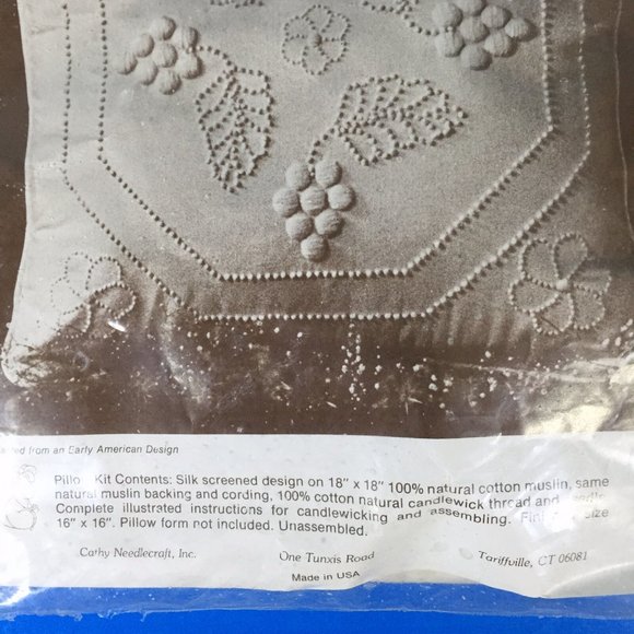 Cathy Needlecraft CW White Harvest Candlewick Pillow Kit #7801 16" Square - Picture 3 of 4